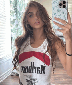 Kinsley Wyatt, OnlyFans creator